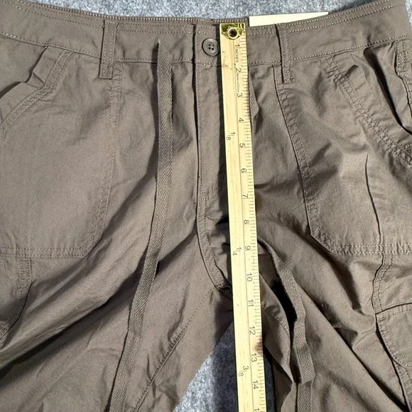 St Johns Bay Womens 12P Petite Capri Cargo Pants Taupe Shadow NEW With Tags - Picture 7 of 9